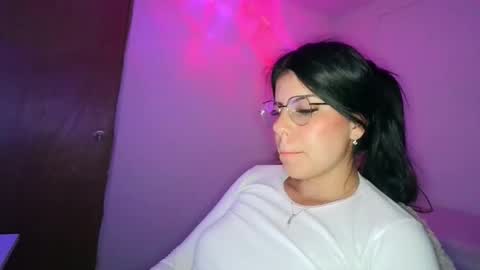 Adara online show from 03/18/26, 02:04