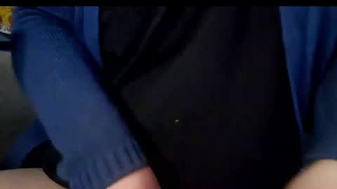 Snapshot of adarkvid420tj chatting on 02/13/25, 03:46 adarkvid420tj online show from 02/13/25, 03:46