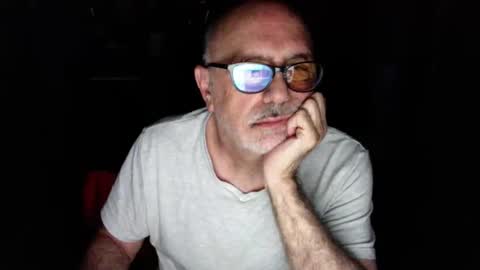 Snapshot of add_me_2 chatting on 11/22/25, 11:53 add_me_2 online show from 11/22/25, 11:53