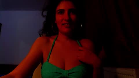 Snapshot of addicted2uts chatting on 02/01/25, 08:58 amy online show from 02/01/25, 08:58