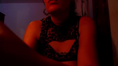 Snapshot of addicted2uts chatting on 02/06/25, 01:43 amy online show from 02/06/25, 01:43