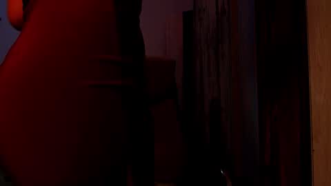 Snapshot of addicted2uts chatting on 09/20/25, 10:11 amy online show from 09/20/25, 10:11