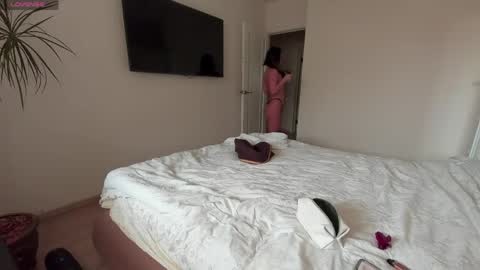 Sabi online show from 03/31/26, 06:14