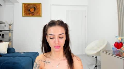 Snapshot of addictive_t chatting on 12/23/24, 12:35 Tori online show from 12/23/24, 12:35