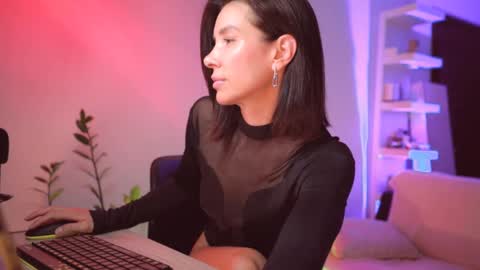 Snapshot of addictsqueen chatting on 12/07/24, 03:58 ADDICTION online show from 12/07/24, 03:58