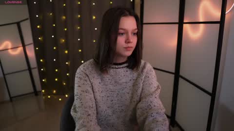 Snapshot of addy_moon chatting on 01/27/25, 04:01 Addy online show from 01/27/25, 04:01