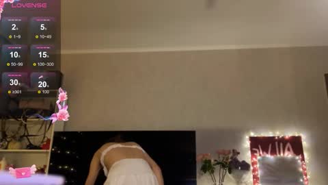 Adele online show from 03/13/26, 10:49