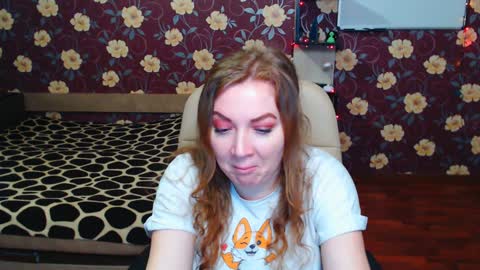 Snapshot of adel_redhead_ chatting on 01/20/25, 06:32 Adel online show from 01/20/25, 06:32