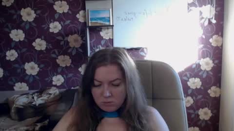 Snapshot of adel_redhead_ chatting on 05/23/26, 02:43 Adel online show from 05/23/26, 02:43