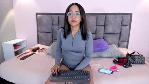 adela online show from 07/06/26, 12:24