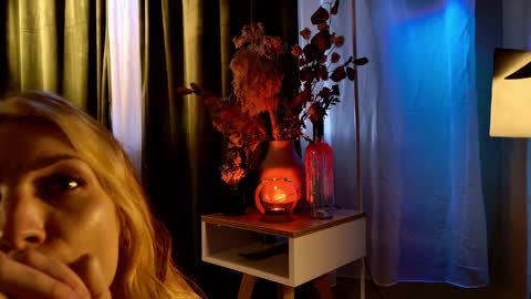 Snapshot of adelaidegilber_ chatting on 06/02/26, 12:29 Adel online show from 06/02/26, 12:29