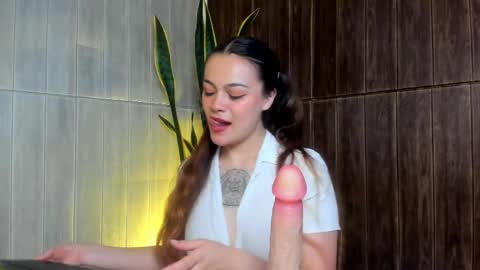 ADELAIN online show from 04/15/26, 12:34