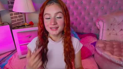 Snapshot of adelainebest chatting on 10/25/25, 05:26 Adelaine online show from 10/25/25, 05:26