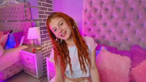 Snapshot of adelainebest chatting on 11/14/25, 05:50 Adelaine online show from 11/14/25, 05:50