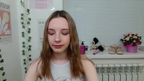 Snapshot of adele0_0 chatting on 02/11/25, 02:13 Adele online show from 02/11/25, 02:13