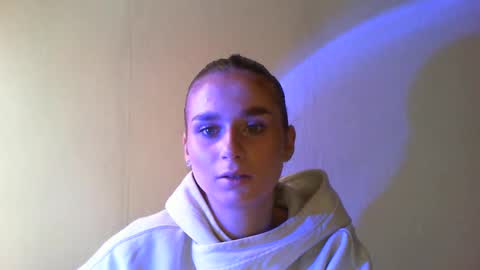 Adele Amore online show from 02/07/25, 07:18