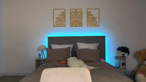 Adele online show from 04/04/26, 09:12