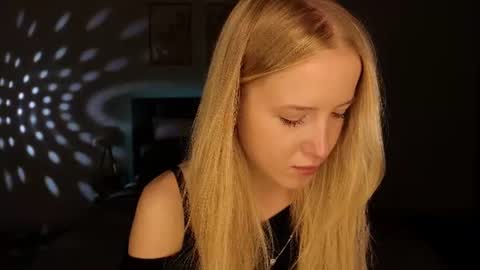 Adele online show from 06/10/26, 08:52