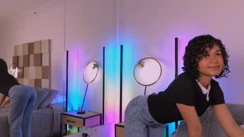 Andrea online show from 10/25/25, 12:13