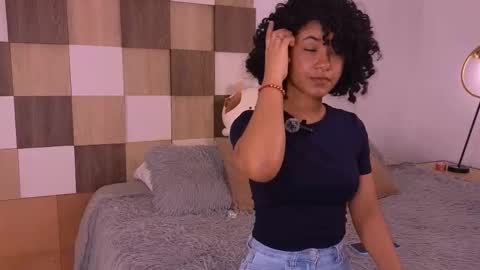 Andrea online show from 12/22/25, 03:31