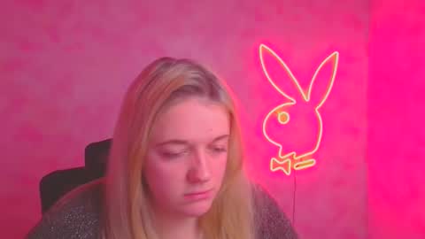 Snapshot of adele_missu chatting on 11/15/25, 12:56 Adele online show from 11/15/25, 12:56