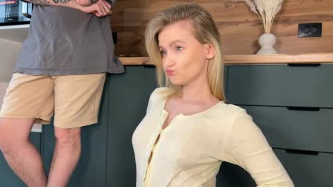 Adele Nick online show from 03/26/26, 09:48