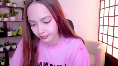 Snapshot of adele_softly chatting on 09/20/25, 01:50 You can call me Adele online show from 09/20/25, 01:50