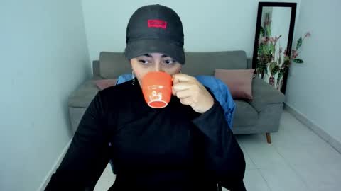 Snapshot of adele_sweett chatting on 11/03/25, 11:44 Carolina online show from 11/03/25, 11:44