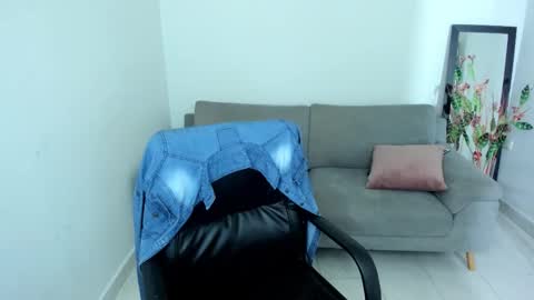 Snapshot of adele_sweett chatting on 11/05/25, 10:37 Carolina online show from 11/05/25, 10:37