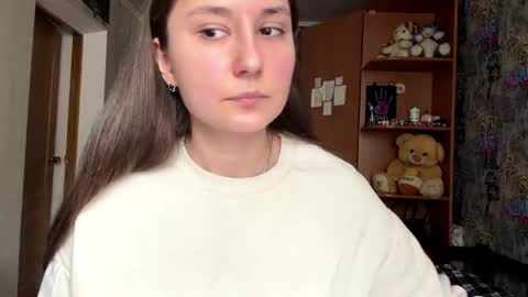 Snapshot of adeleapel chatting on 03/31/26, 11:21 Poly online show from 03/31/26, 11:21