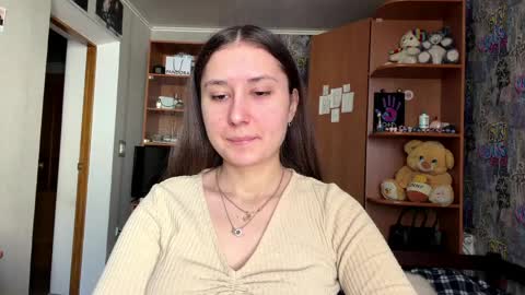 Snapshot of adeleapel chatting on 04/01/26, 08:04 Poly online show from 04/01/26, 08:04