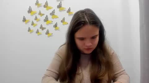 Snapshot of adelecruzz chatting on 01/24/25, 01:25 adelecruzz online show from 01/24/25, 01:25