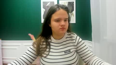 Snapshot of adelecruzz chatting on 02/09/25, 01:14 adelecruzz online show from 02/09/25, 01:14