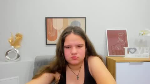 Snapshot of adelecruzz chatting on 02/26/25, 02:14 adelecruzz online show from 02/26/25, 02:14