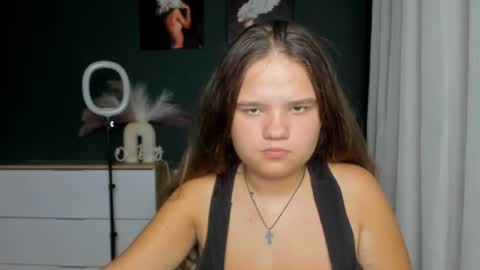 Snapshot of adelecruzz chatting on 07/05/26, 12:12 adelecruzz online show from 07/05/26, 12:12