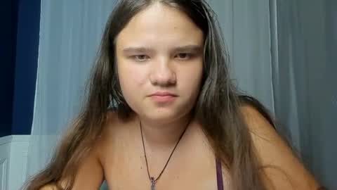 Snapshot of adelecruzz chatting on 07/12/26, 12:07 adelecruzz online show from 07/12/26, 12:07