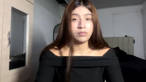 adellein foxx online show from 10/14/25, 01:50