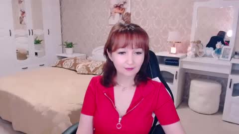 Snapshot of adelemoran chatting on 01/18/25, 06:43 AdeleMoran online show from 01/18/25, 06:43