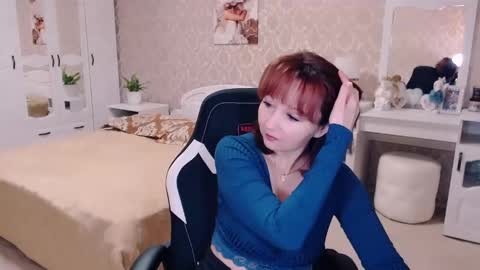 Snapshot of adelemoran chatting on 03/01/25, 06:00 AdeleMoran online show from 03/01/25, 06:00