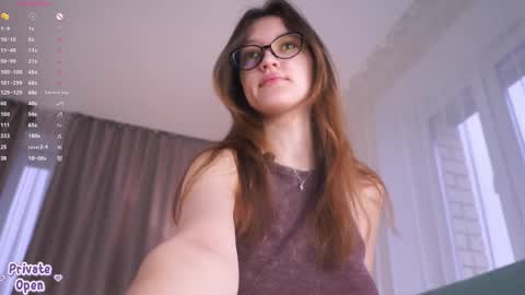 Snapshot of adeles_vibes chatting on 04/09/26, 04:01 Adele online show from 04/09/26, 04:01