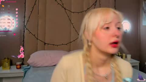 adelesilvy online show from 04/15/26, 01:45