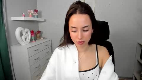 Adele online show from 03/10/26, 06:51