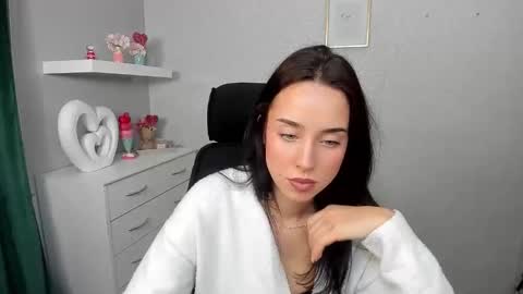 Adele online show from 03/20/26, 06:29