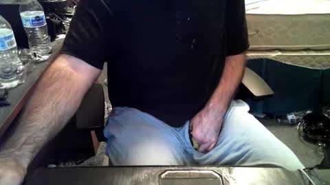 adelhi20 online show from 10/19/25, 05:35