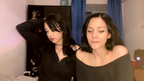 Snapshot of adelin_rr chatting on 09/28/25, 12:38 adelin online show from 09/28/25, 12:38