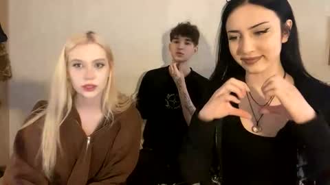 adelin online show from 05/01/26, 01:48