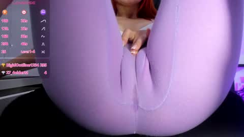 adelinaconte1 online show from 02/04/25, 10:24