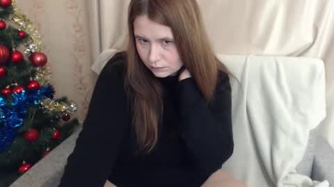 Snapshot of adelinalawson chatting on 01/05/25, 11:48 adelinalawson online show from 01/05/25, 11:48