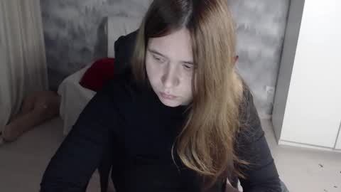 Snapshot of adelinalawson chatting on 09/21/25, 06:53 adelinalawson online show from 09/21/25, 06:53