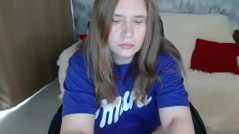 Snapshot of adelinalawson chatting on 06/08/26, 06:03 adelinalawson online show from 06/08/26, 06:03